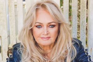 Muerte de Bonnie Tyler: las películas y series donde sonaron sus mejores temas