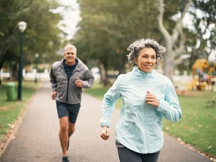 A través de la incorporación de rutinas de entrenamiento se promueve no solo la fortaleza física, sino también el equilibrio mental y emocional