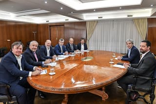 La UIA se reúne con Caputo en medio de un uso de la capacidad instalada de la industria en mínimos