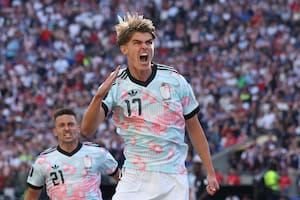 Jugaba al tenis, va a ser abogado, desafió a Trump y no le tiene miedo a España