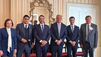 Claudio Vidal, Juan Pablo Valdés, Rolando Figueroa, Ignacio Torres y Alberto Weretilneck