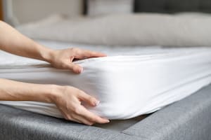 Cuánto cobran las empleadas domésticas en julio por hora y por mes
