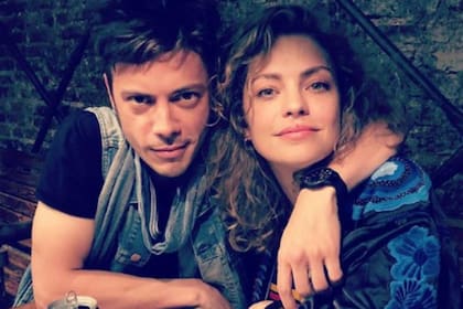 Tomás, junto a su hermana Dolores