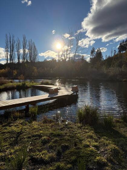 El agua que abastece a la chacra proviene del Cerro Cónico