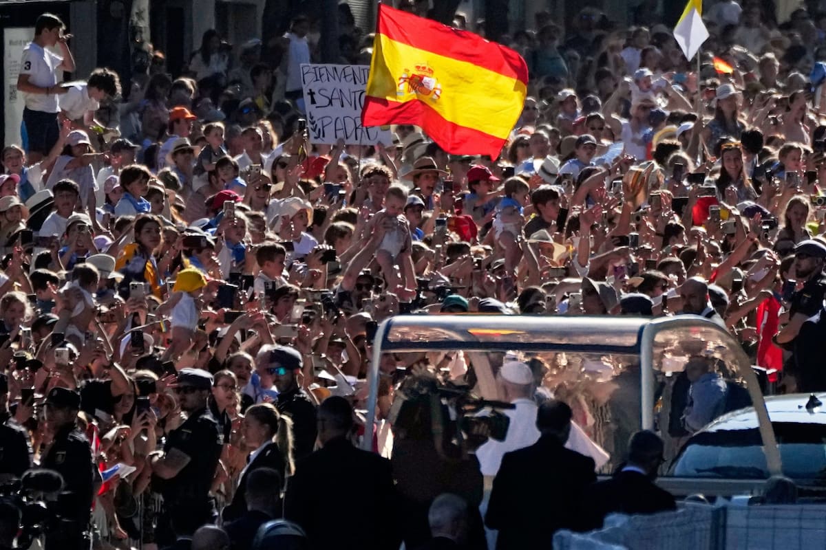 El Papa dio una masiva misa en Madrid
