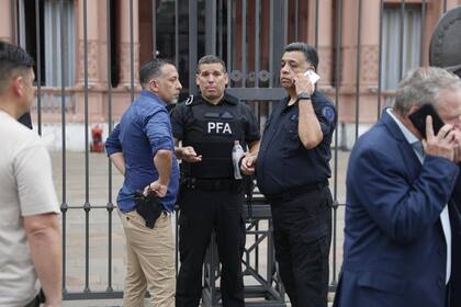 El policía de la PFA que encabezó el reclamo salarial en la Casa Rosada