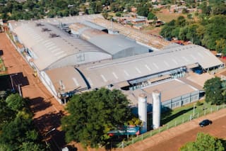 Cerró la fábrica de Dass en Eldorado, la única que producía zapatillas Nike en el país