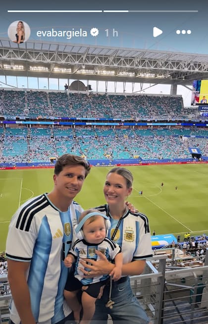 Eva Bargiela y su familia disfrutaron del partido