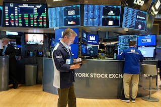 FOREX-El dólar cae por décima sesión consecutiva, el yen toca máximos de dos semanas y media