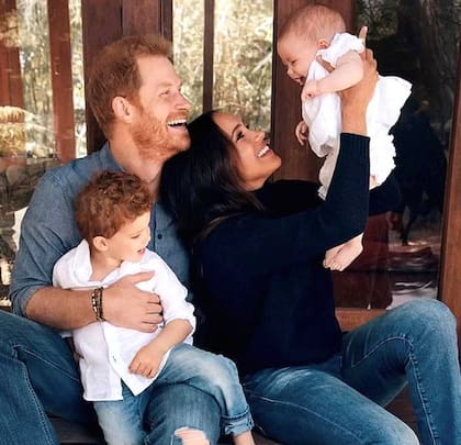 Harry contó cómo espera que su esposa, Meghan Markle, y sus hijos, Archie y Lilibet, conecten con su madre en el aniversario de su muerte