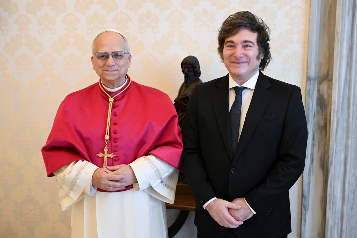 Javier Milei y el papa León XIV, en el Vaticano