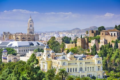 Málaga está dentro del grupo de provincias con mayor peso de los estudios en su oferta económica