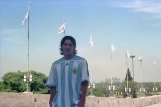El pacto secreto detrás de las fotos inéditas de Lionel Messi a los 18 años que se volvieron tendencia mundial