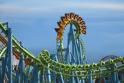 ¿Quién se anima a la montaña rusa?