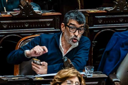 Rodolfo Tailhade en el informe de gestión de Manuel Adorni