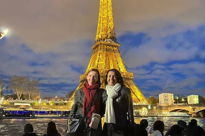Su pasión por la enseñanza las acercó para, a su vez, descubrir que tenían mucho más en común: habían llegado por amor; amor por un hombre y amor por París.