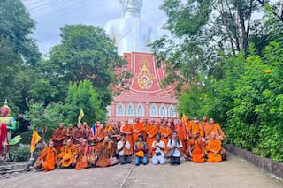 Un niño de 11 años al volante de una camioneta atropella a varios monjes en Tailandia y mata a nueve