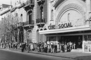 Los cines en una emblemática avenida del sur porteño que fueron furor y marcaron una época