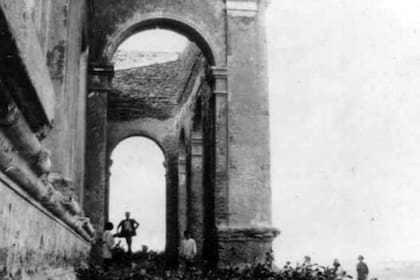 Uno de los costados del Hotel Mar del Sud en 1931